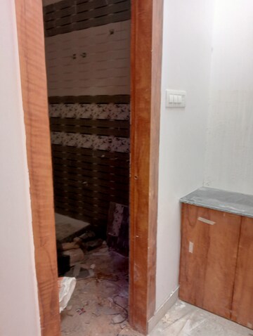 Furnished Amenities in 3 BHK Independent House at Kursi Road – for Sale