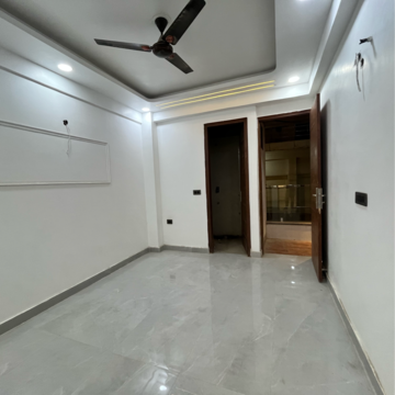 Building Lobby in 2 BHK Builder Floor at Sector 107 – for Sale