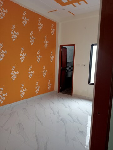 Room in 3 BHK Villa at Gomti Nagar – for Sale