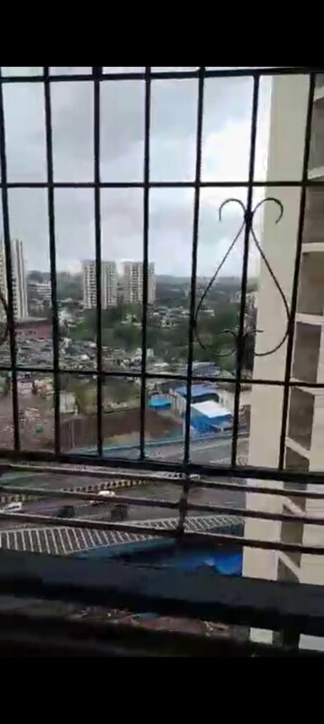 रेसिडेंशियल फ्लैट वर्ग फुट फॉर रेंट इन देओनर मुंबई  7686605