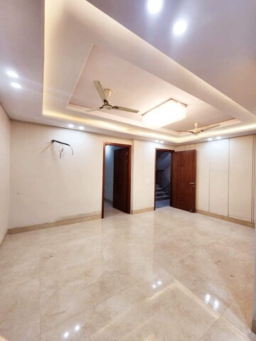 Room in 3 BHK Builder Floor at Chattarpur – for Sale
