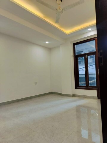 Room in 3 BHK Builder Floor at Chattarpur – for Sale