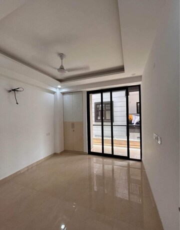Room in 3 BHK Builder Floor at Chattarpur – for Sale