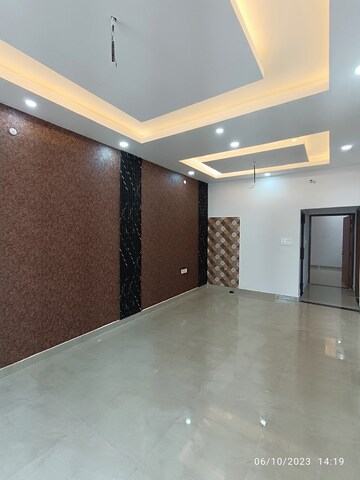 Room in 3 BHK Villa at Faizabad Road – for Sale