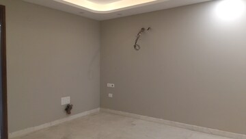 Room in 3 BHK Builder Floor at East Patel Nagar – for Sale