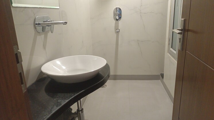 Bathroom, east patel nagar 3 Bedroom 1810 Sq.Ft. Builder Floor In East Patel Nagar Delhi 7687152