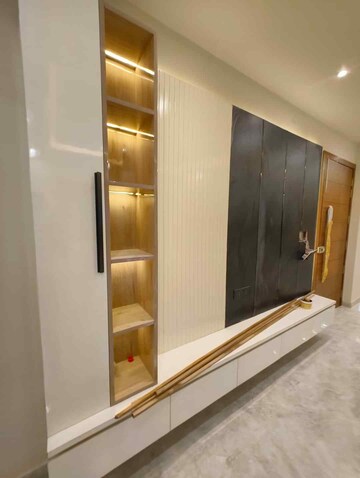 Furnished Amenities in 3 BHK Builder Floor at Sainik Colony – for Sale
