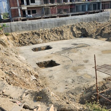  Shop – Exterior View View at Kamakhya Cross Walk, Phi Iii Greater Noida - for Sale