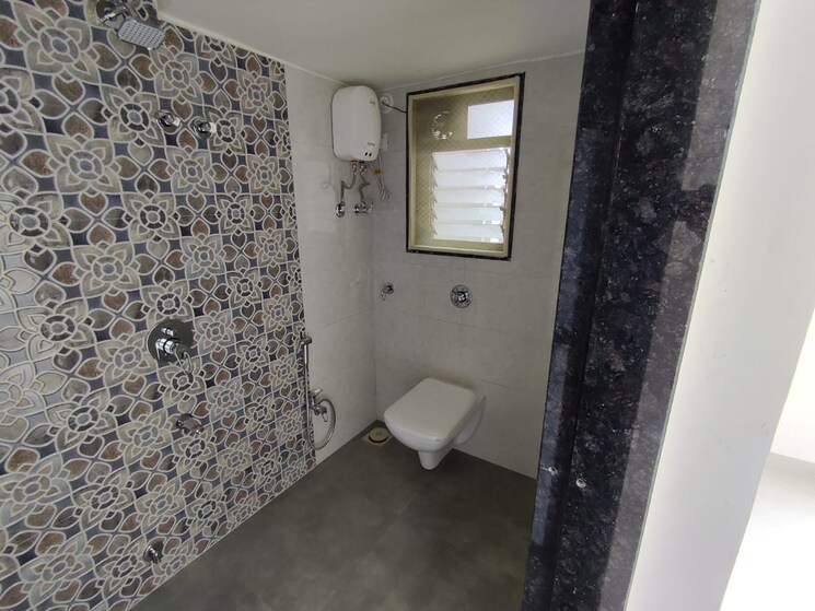 Bathroom, harshal-devchhaya 1 Bedroom 469 Sq.Ft. Apartment In Dahisar East Mumbai 7687348