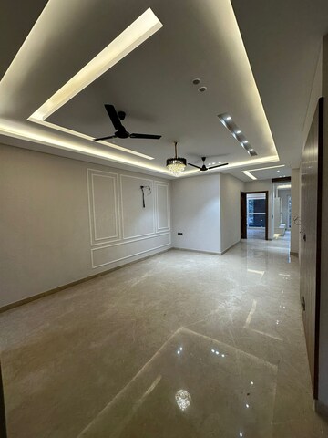 Room in 4 BHK Builder Floor at Ansal Sushant Lok I, Sector 43 – for Sale