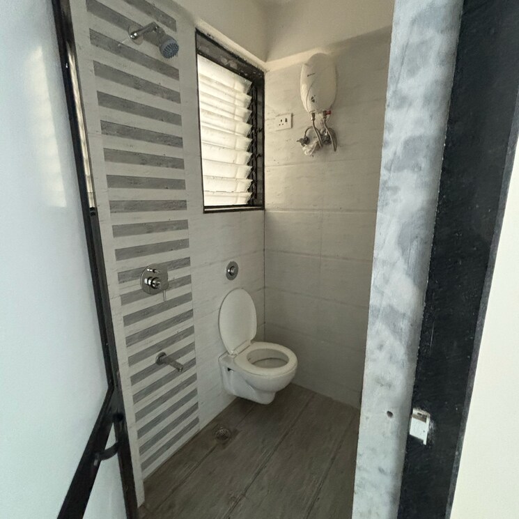 Bathroom, ram-kutir 1 Bedroom 500 Sq.Ft. Apartment In Hindu Colony Mumbai 7687522