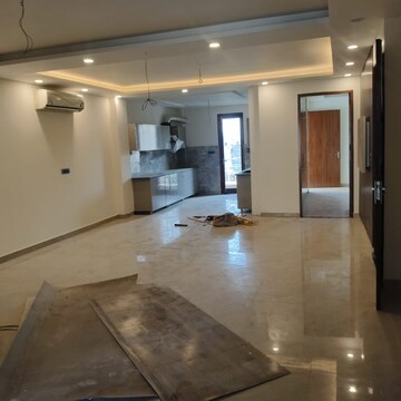 Living Room in 3 BHK Builder Floor at Ansal API Esencia, Sector 67 – for Rent