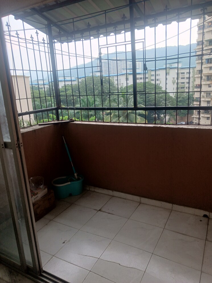 Balcony, happy-valley 1 Bedroom 575 Sq.Ft. Apartment In Manpada Thane 7688139