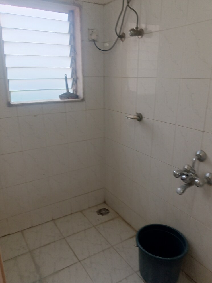 Bathroom, happy-valley 1 Bedroom 575 Sq.Ft. Apartment In Manpada Thane 7688139