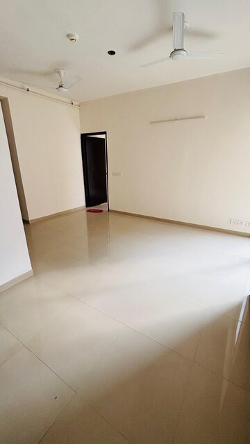 Room in 2 BHK Apartment at Exotica Dreamville, Sector 16c Greater Noida – for Sale
