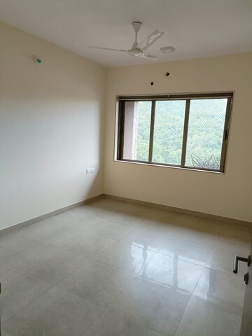 Room in 4 BHK Apartment at Bhimjyani Verraton, Manpada – for Sale