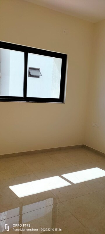 Room in 3 BHK Apartment at Duville Riverdale Residences, Kharadi – for Sale