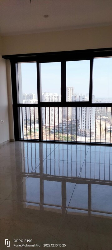 Room in 3 BHK Apartment at Duville Riverdale Residences, Kharadi – for Sale