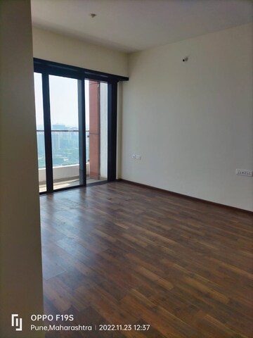 Room in 3 BHK Apartment at Duville Riverdale Residences, Kharadi – for Sale