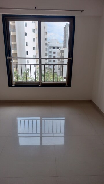 Room in 2 BHK Apartment at Bhandari 43 Privet Drive, Balewadi – for Sale