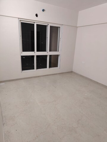 Room in 2 BHK Apartment at Dosti West County Phase 4 Dosti Pine, Balkum Pada – for Sale