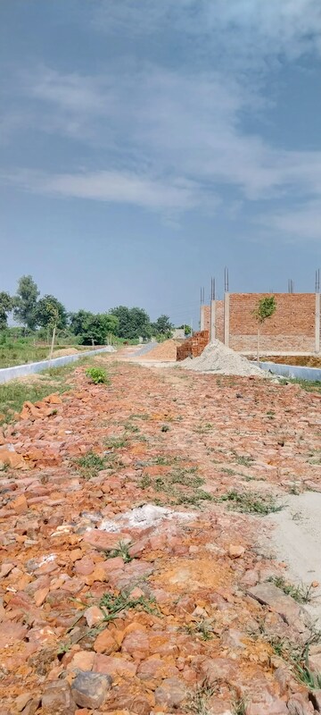 Plot Area in  Plot at Matiyari – for Sale