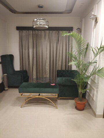 Living Room in 4 BHK Builder Floor at BPTP Eden Estate, Sector 81 – for Sale