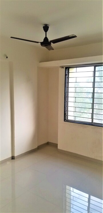 Room in 2 BHK Apartment at Rama Erande Amrutvel Greens, Sinhagad Road – for Rent