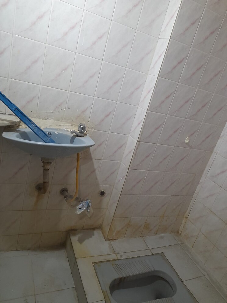 Bathroom, swastik-regalia 1 Bedroom 420 Sq.Ft. Apartment In Waghbil Thane 7688784