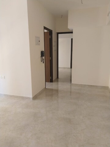2 BHK Apartment For Rent in Lodha Amara, Kolshet Road