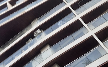 5 BHK Apartment For Sale in Bandra West