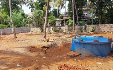 Plot For Sale in Nadathara