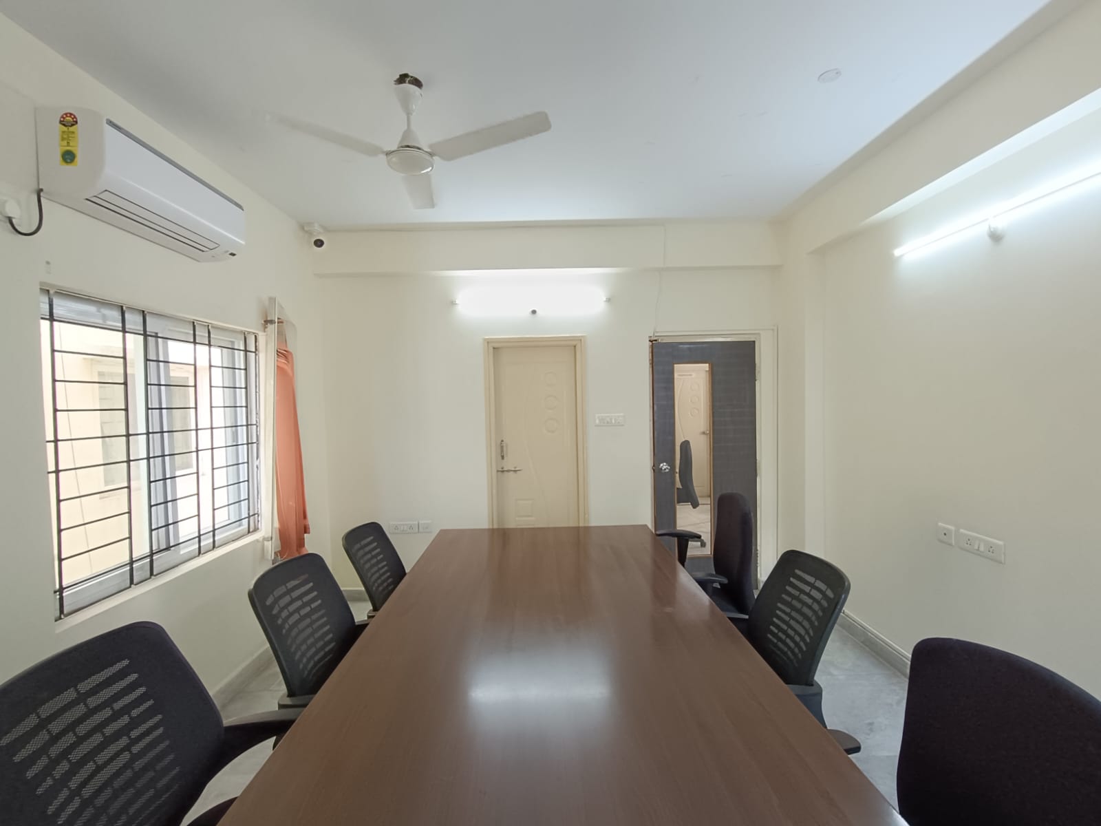 Commercial Office Space 1250 Sq.Ft. For Rent in Madhapur Hyderabad  7689259