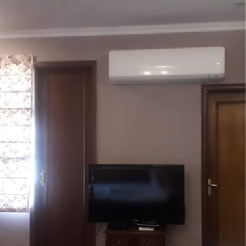 Room in 4 BHK Builder Floor at Defence Colony – for Sale