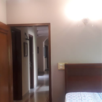 Bedroom in 4 BHK Builder Floor at Defence Colony – for Sale