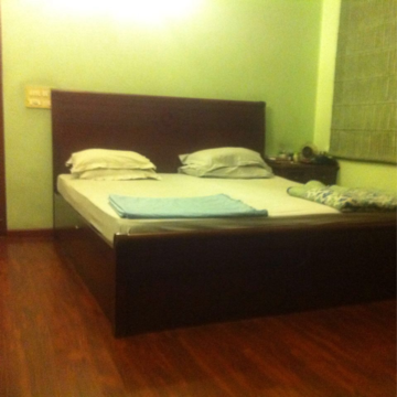 Bedroom in 4 BHK Builder Floor at Defence Colony – for Sale