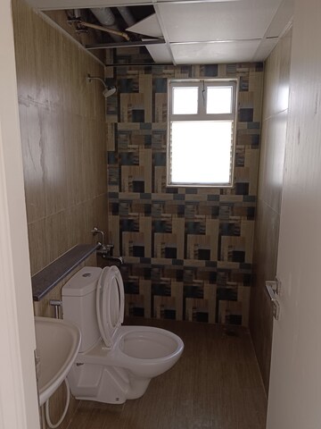 Bathroom in 2 BHK Apartment at BBCL Midland, Sholingnallur – for Sale