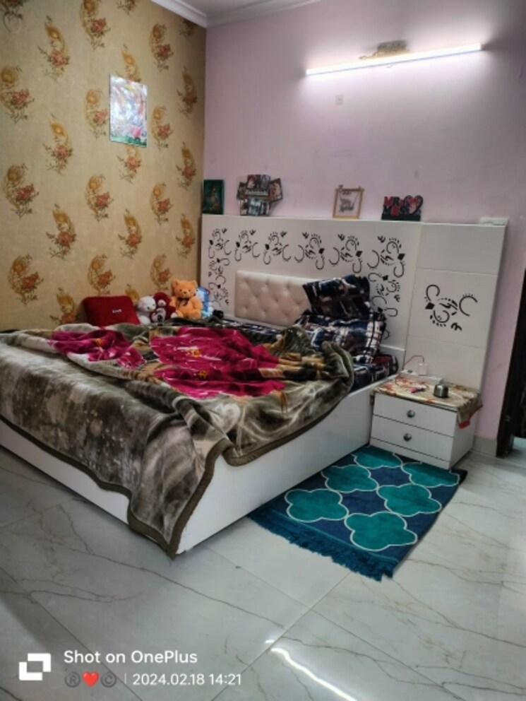 Bedroom, sainik colony 2.5 Bedroom 810 Sq.Ft. Builder Floor In Sainik Colony Faridabad 7690370