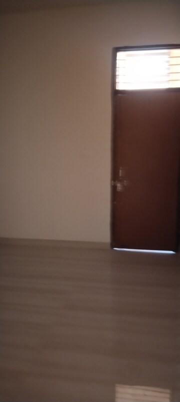 Room in 3 BHK Independent House at Sanjay Nagar – for Sale