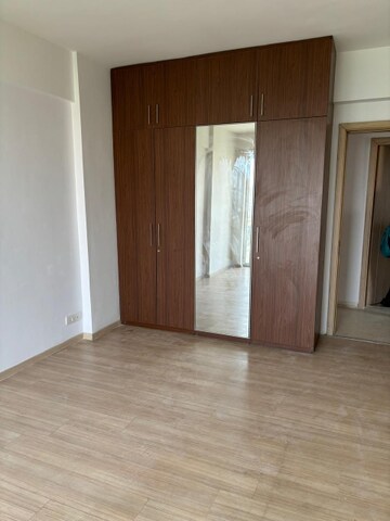 Room in 4 BHK Apartment at DLF New Town Heights I, Sector 90 – for Sale