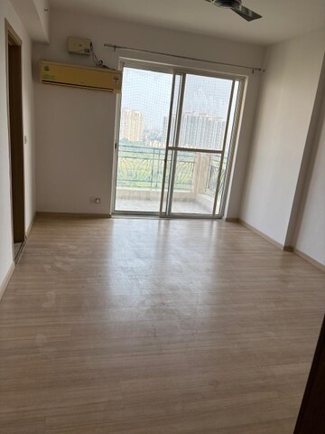 Room in 4 BHK Apartment at DLF New Town Heights I, Sector 90 – for Sale