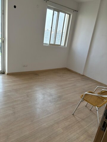 Room in 4 BHK Apartment at DLF New Town Heights I, Sector 90 – for Sale