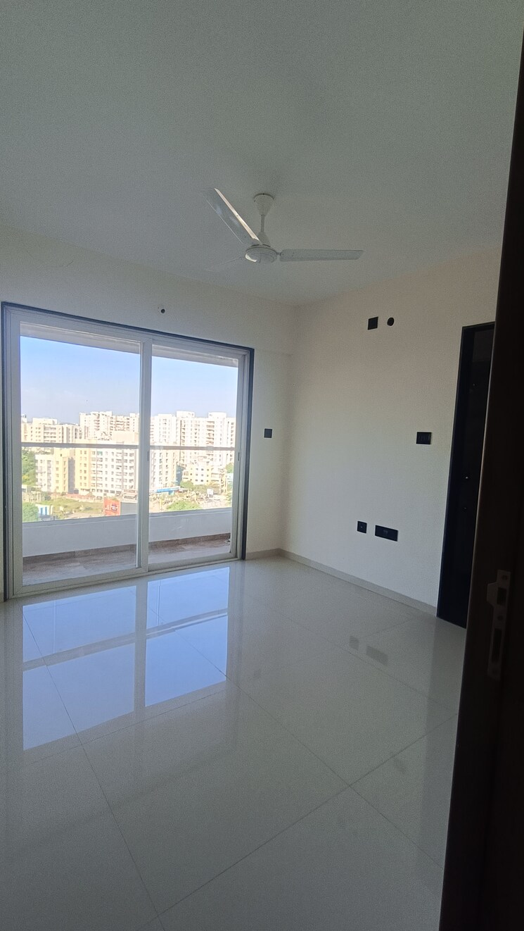 Room, krishna-amorapolis 3 Bedroom 1021 Sq.Ft. Apartment In Dhanori Pune 7690414