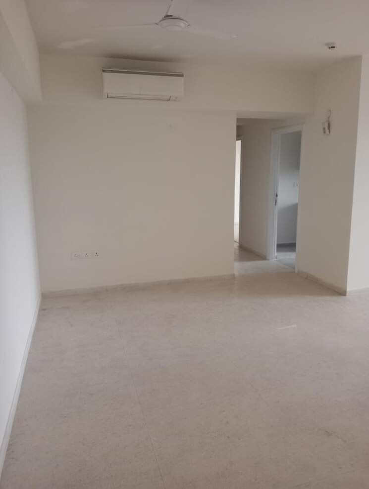 Room, dlf-the-skycourt 3 Bedroom 1900 Sq.Ft. Apartment In Sector 86 Gurgaon 7690435