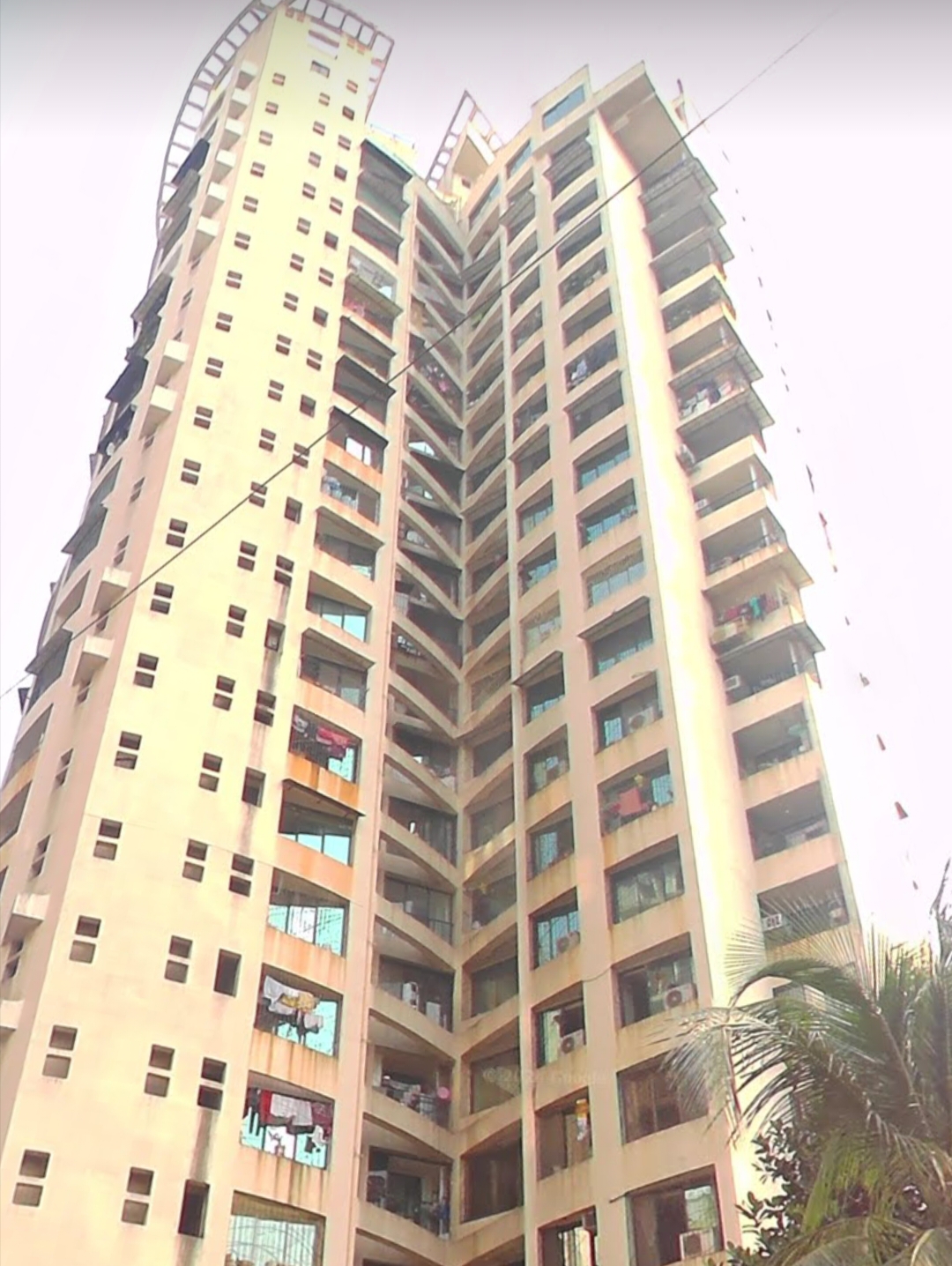 Rental 2.5 Bedroom 1290 Sq.Ft. Apartment in Blue Mountains, Malad East