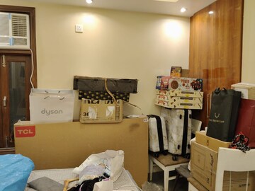 Master Bedroom in 2.5 BHK Builder Floor at Saket – for Sale