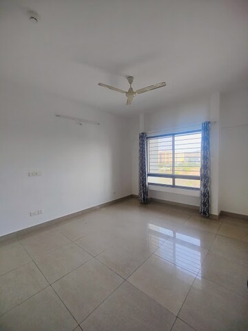 Room in 1 BHK Apartment at Paranjape Schemes Blue Ridge, Hinjewadi – for Sale