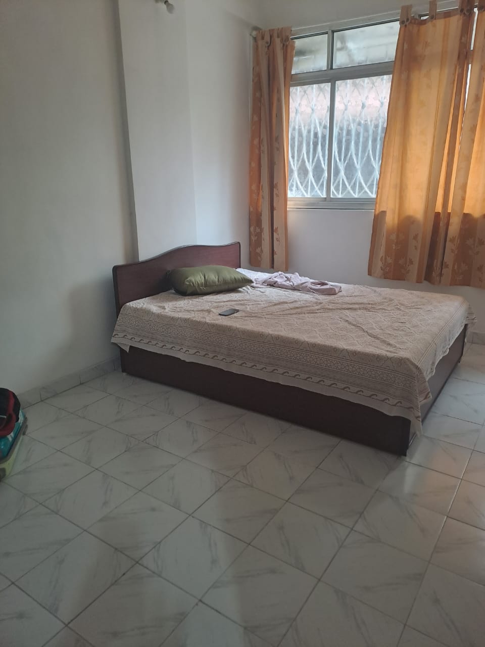 2 BHK Apartment For Rent in New Milan CHS Bandra West Mumbai  7690732