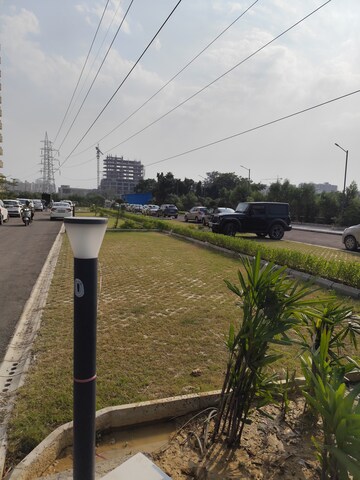 Balcony in 2 BHK Apartment at Pyramid Heights, Sector 85 – for Rent