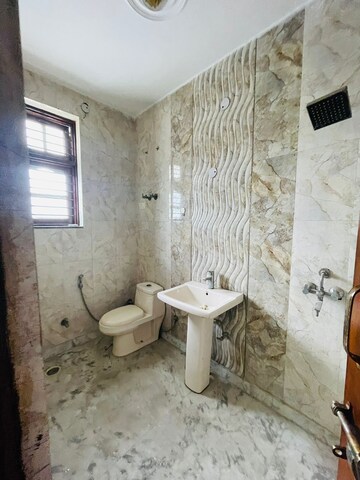 Bathroom in 3 BHK Builder Floor at Ardee City, Sector 52 – for Sale